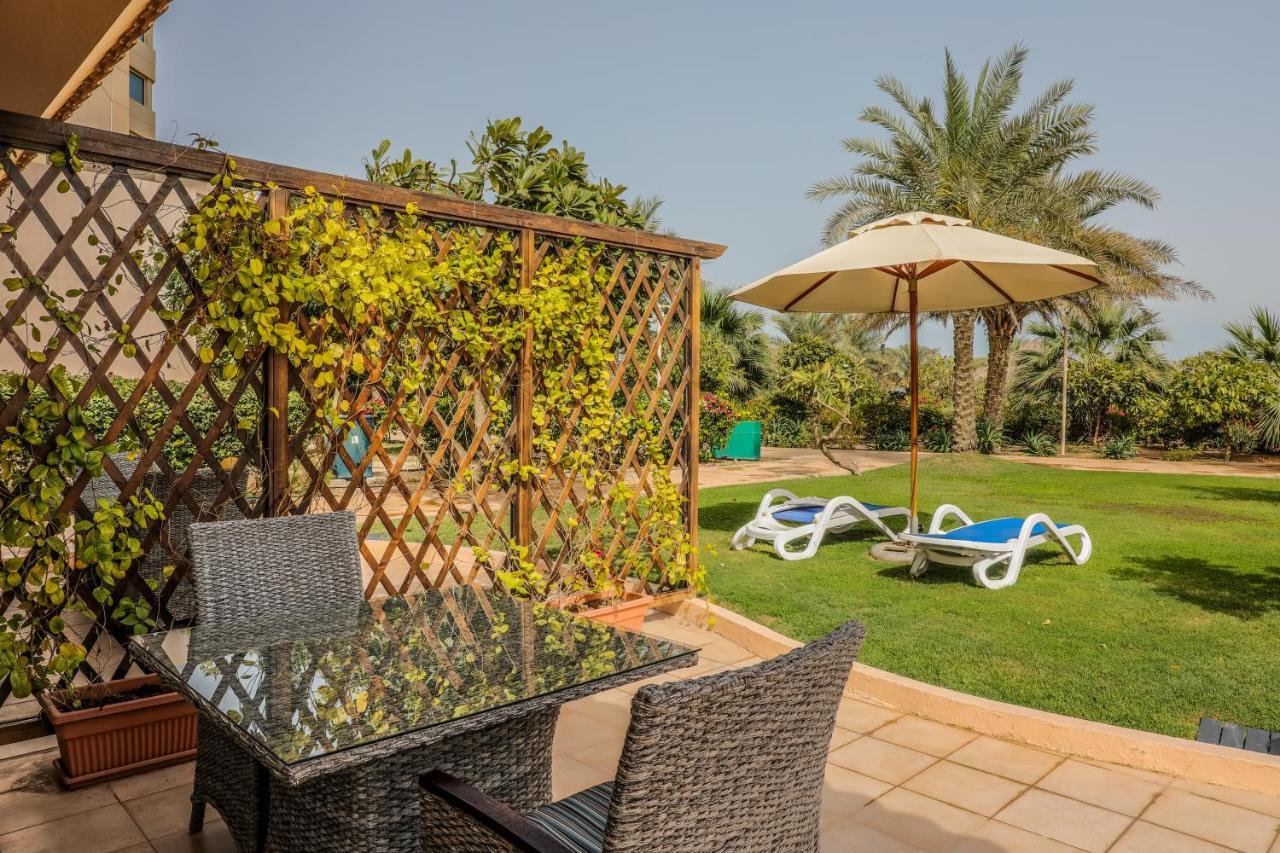 Danat Jebel Dhanna Resort Buitenkant foto Garden